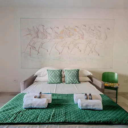 4 Minuti Dalla - Elegante A Budoni