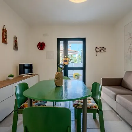 4 Minuti Dalla - Elegante A * بودوني